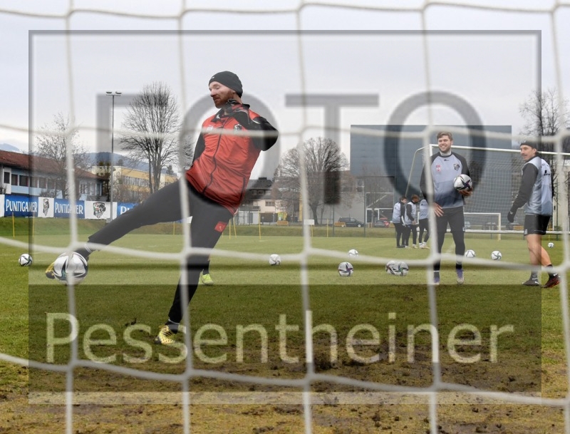 Trainingsstart RZ Pellets WAC (04.01.2021)_24