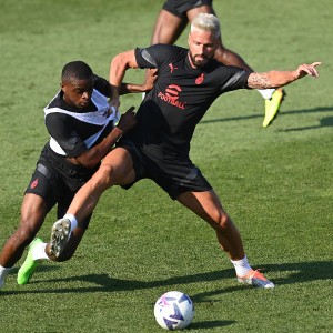 Training AC Milan (25.07.2022)_10